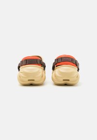 Crocs ECHO UNISEX - Tresko - sesame