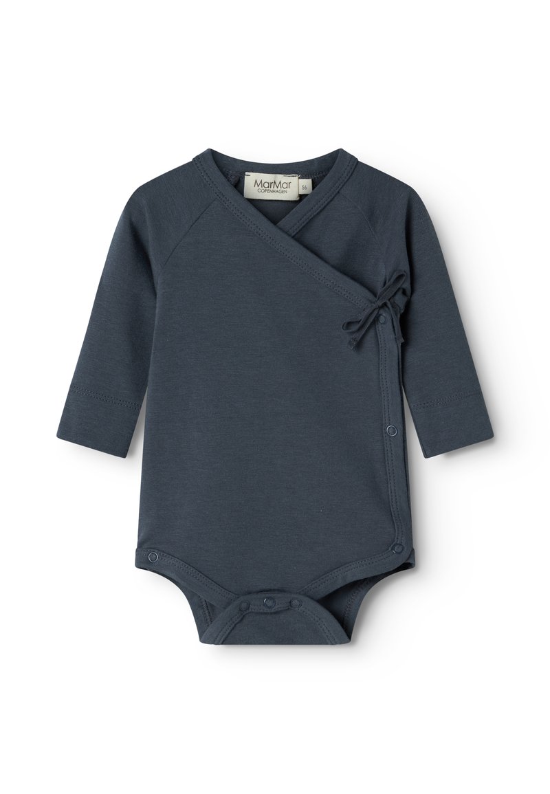 Tamno plavi baby bodi s dugim rukavima, s preklopnim dizajnom, bočnom vezicom i kopčama na dnu. Izrađen od mekog pamučnog materijala.