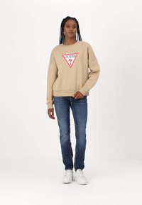 Guess Jeans ICONIC TRIANGLE - Melegítőfelső - travertine sand