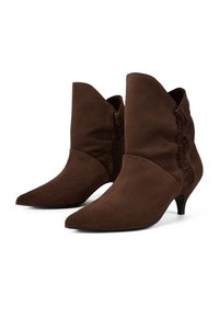 L37 - Ankle boot