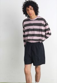 Thumbnail Image 2