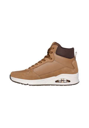 Zapatillas altas hechas de gamuza y cuero en color marrón, con una suela de goma blanca, cuello acolchado y una unidad de amortiguación de aire visible.