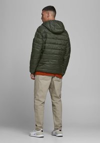Jack & Jones Chaqueta de entretiempo - rosin