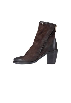 Stivaletti - brown
