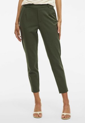 Olivově zelené kalhoty na míru se slim fit, s plochými záhyby na přední straně a zkrácenou délkou, vyrobené z hladké, elastické tkaniny.