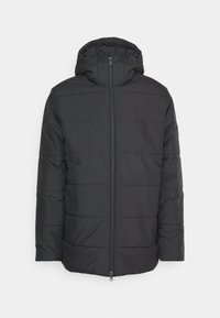 Giacca a vento nera con chiusura zip, cappuccio e design imbottito. Presenta sezioni trapuntate e una texture di tessuto liscia.
