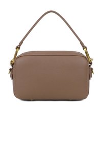 Borsa a spalla in pelle marrone con una finitura liscia e testurizzata, forma rettangolare, manico superiore e accenti di hardware in tonalità dorata.