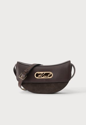KARL LAGERFELD, SIGNATURE CURVED - Τσάντα χιαστί - dark brown