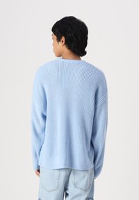Only & Sons ONSDRAKE CREW NECK - Pulover - powder blue