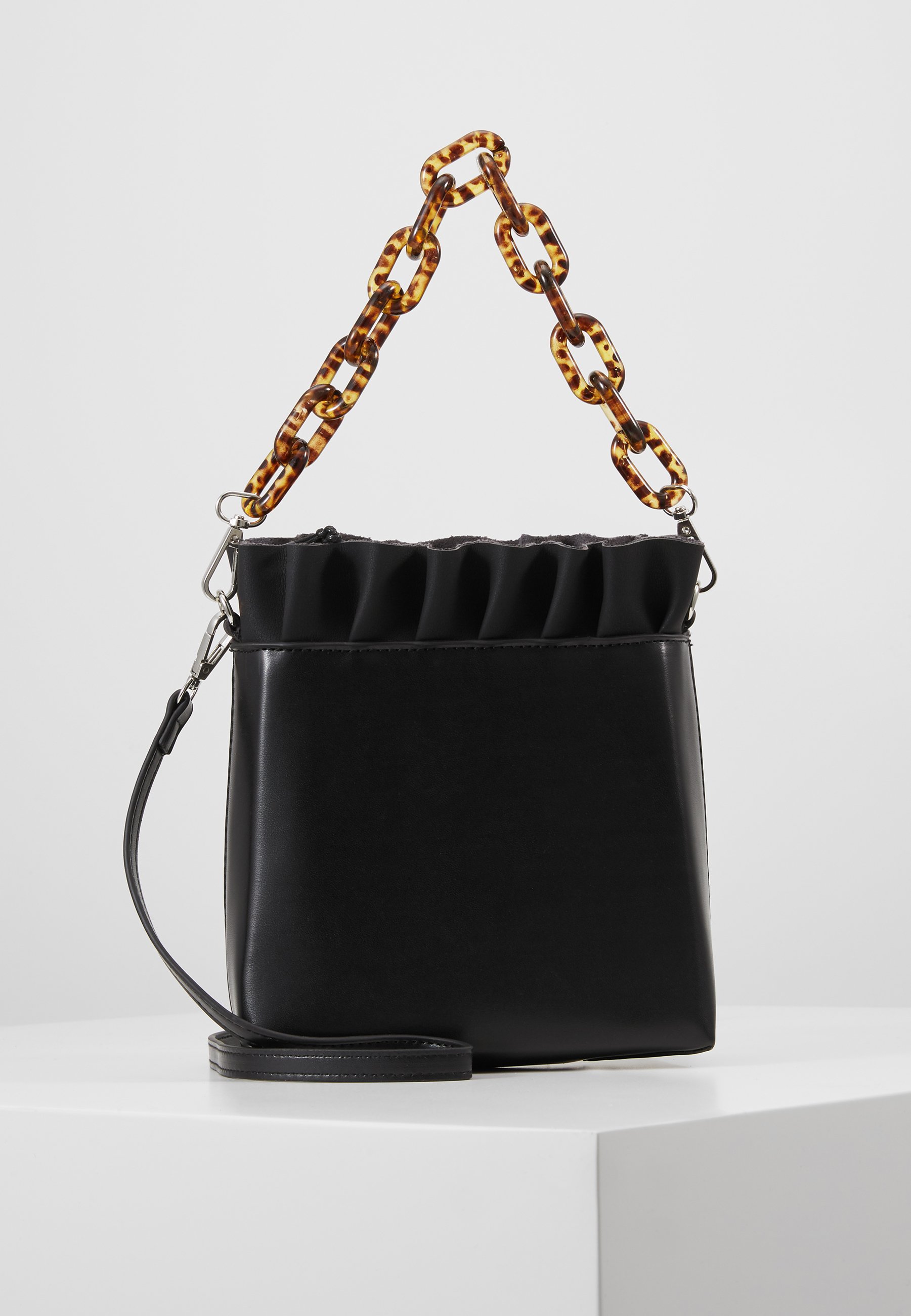 small crossover body bag