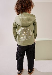 Next HOODED  REGULAR FIT - Teksajakk - green hooded shacket