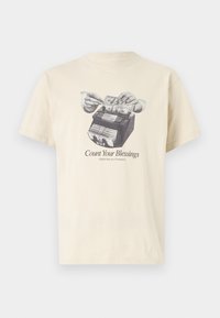 BLESSINGS TEE UNISEX - T-shirt imprimé - stone