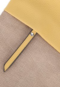 Gerry Weber KEEP IN MIND SHOULDER - Borsa a tracolla - yellow