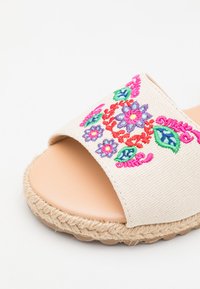 Friboo Riemensandalette - off-white