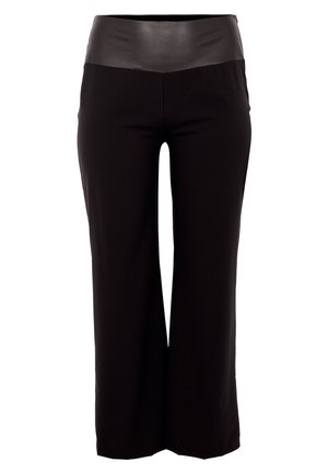 Schwarze weite Hosen mit einem glatten schwarzen Lederbund, die über ein maßgeschneidertes Design und eine weiche Textur verfügen und sich für verschiedene Anlässe eignen.