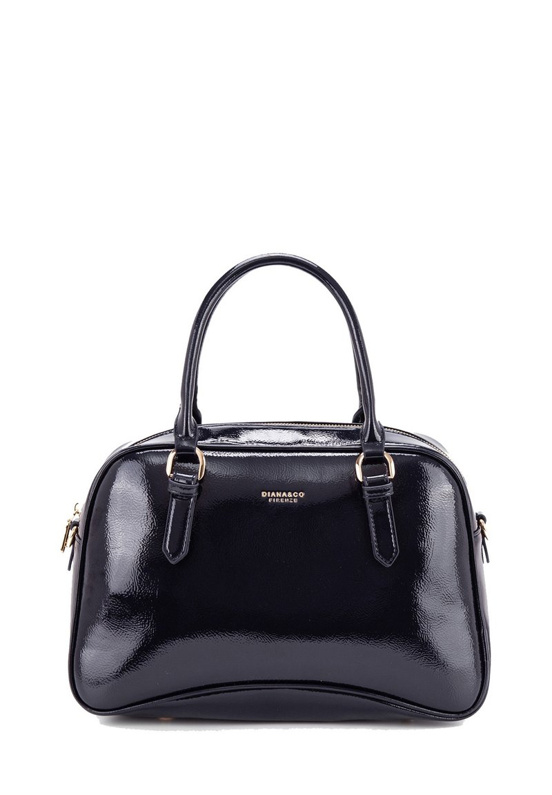 Borsa a tracolla in pelle verniciata nera con doppi manici superiori, accessori in tonalità oro e design curvo. Presenta una chiusura con zip e logo impresso.