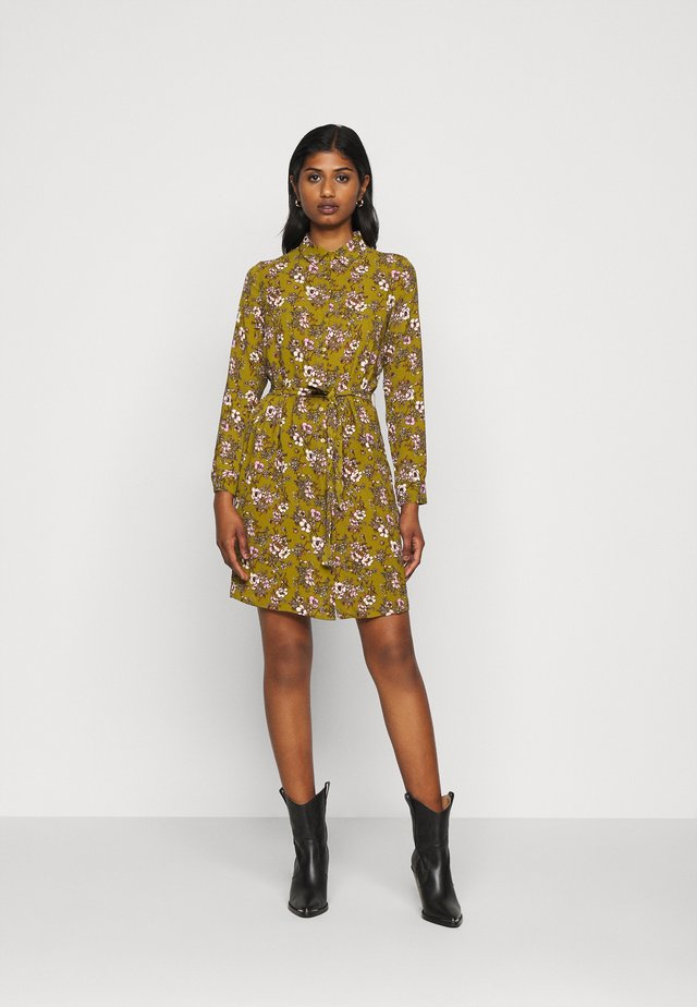 VMSAGA - Shirt dress - fir green/stasia