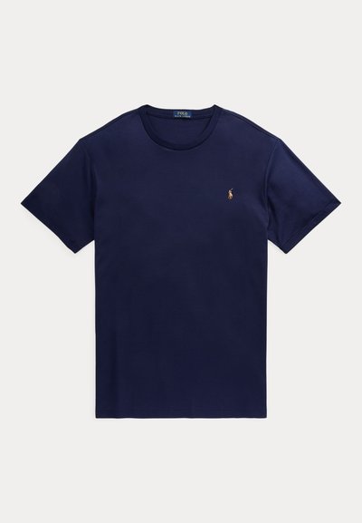 Tricou bleumarin cu mânecă scurtă și guler rotund, cu logo mic Polo Ralph Lauren brodat în galben și roșu pe piept.