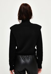 adL KNITWEAR SWEATER - Strickpullover - black