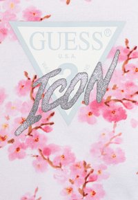 Thumbnail Image 3