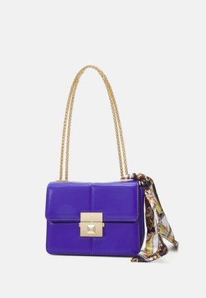 Taška s příčným popruhem - purple