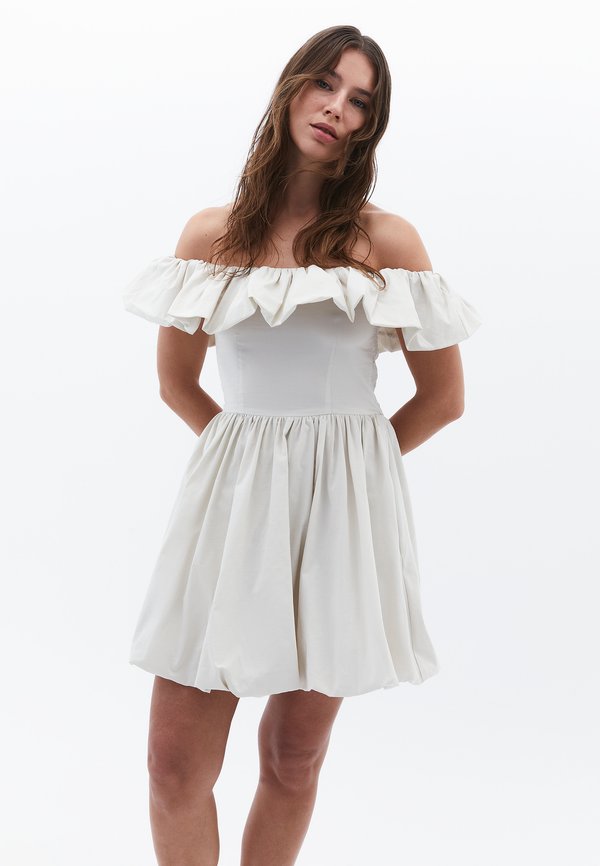 MIT BALLONSCHNITT - Freizeitkleid - silver birch