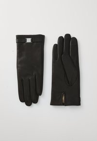 Sorte skinnhansker med en glatt tekstur, subtil søm og en metallisk detalj på mansjetten. Venstre hanske har et tommelåpning.