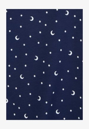 Tessuto blu navy con un motivo ripetuto di piccole lune crescenti bianche e stelle, creando un tema celestiale con una consistenza morbida.