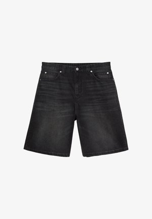 Pantaloni scurți din denim negru, cu nasture și fermoar frontal, bucle pentru curea și design cu cinci buzunare, așezați plat pe fundal alb.