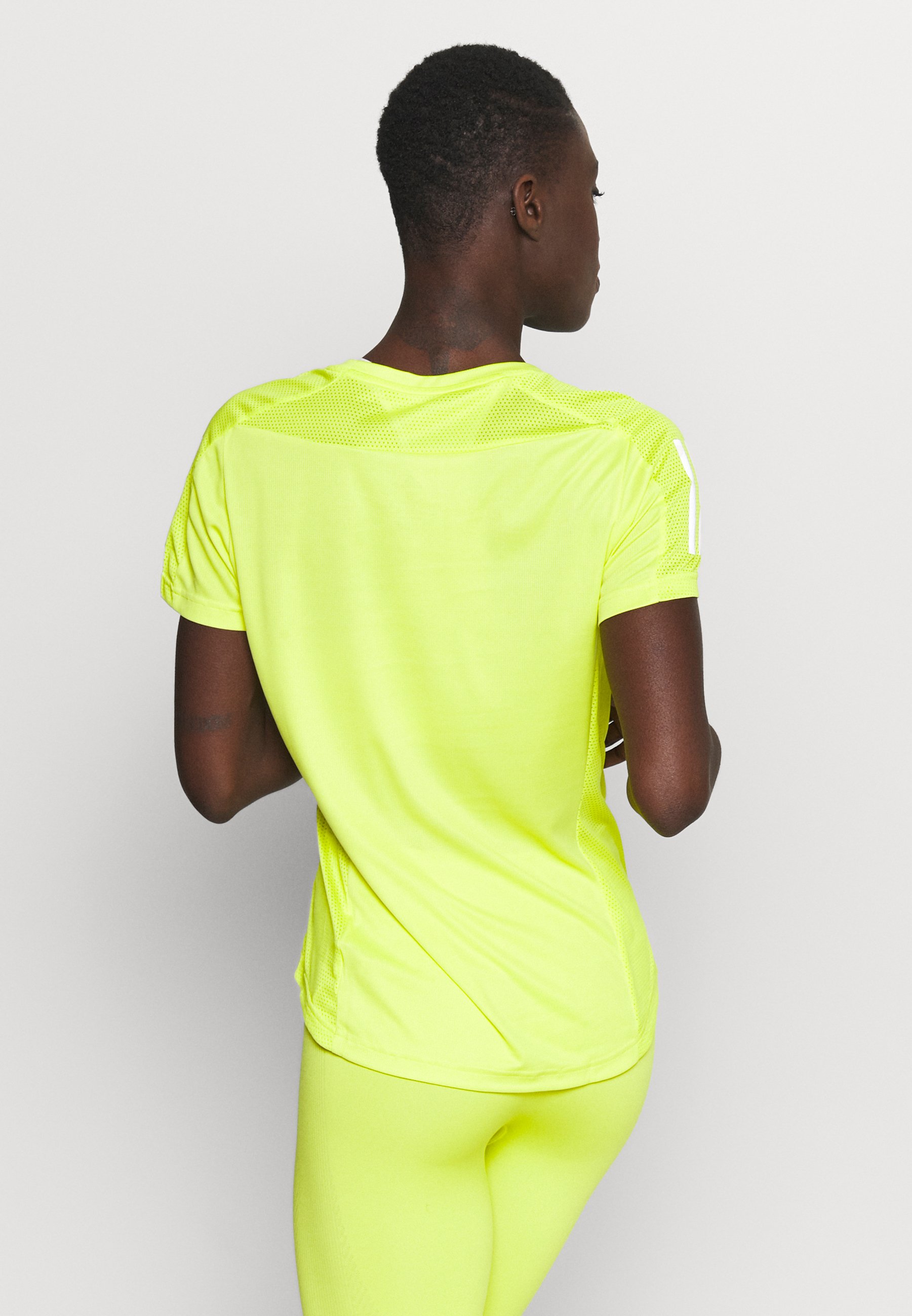 Femme OWN THE RUN TEE - T-shirt imprimé Femme OWN THE RUN TEE - T-shirt imprimé