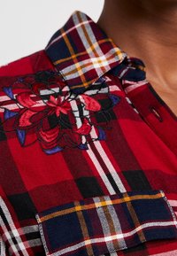 Desigual Sukienka koszulowa
