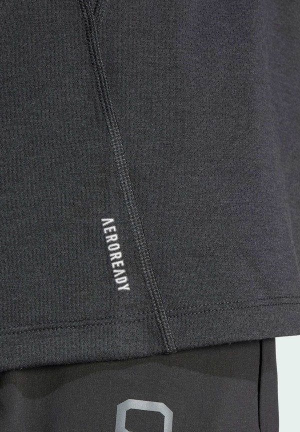 OWN THE RUN 3-STRIPES - Print T-shirt4