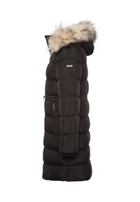 Zwarte gewatteerde jas met een met bont afgezochte capuchon, doorgestikt ontwerp, zijzak met ritssluiting en elastische manchetten. Voorzien van een merkembleem op de borst.
