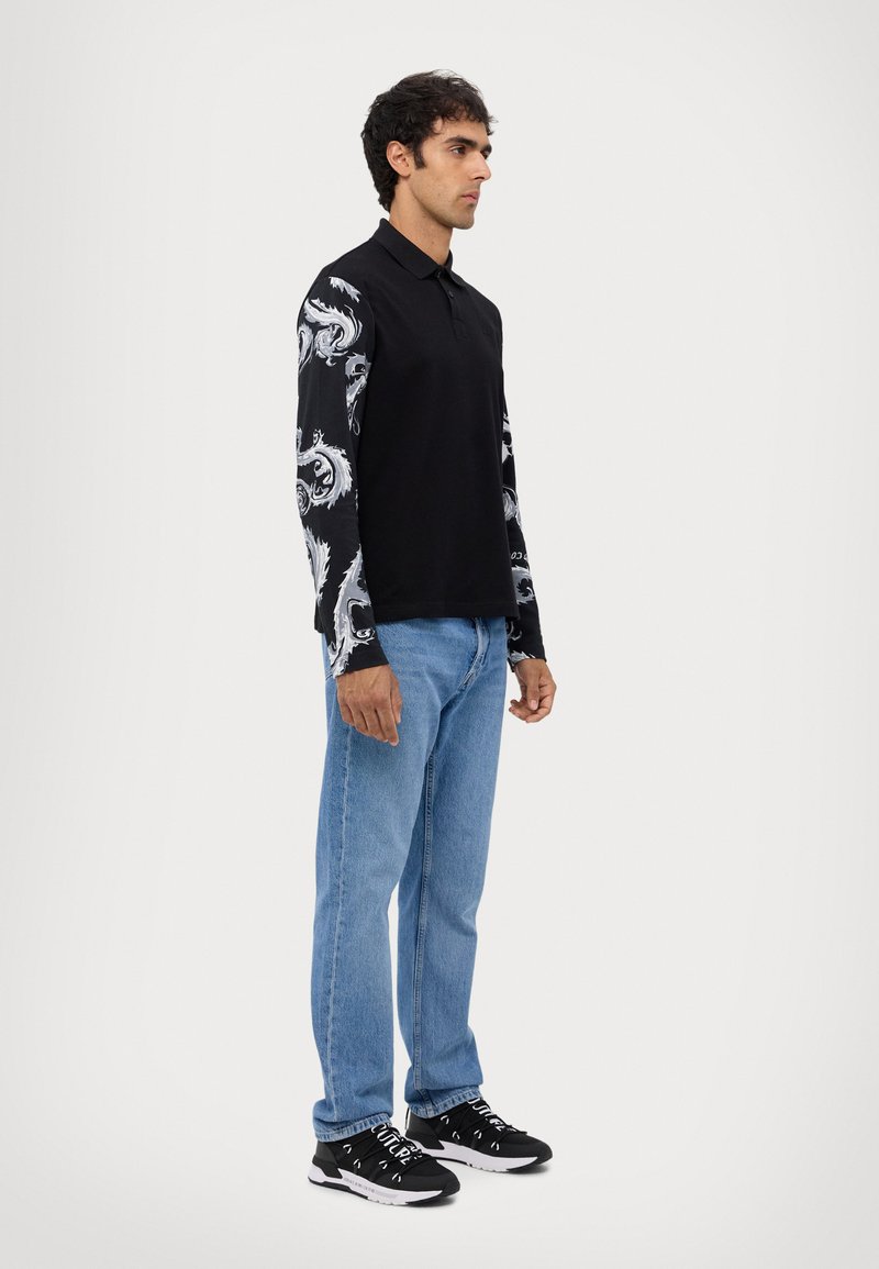 Versace Jeans Couture - CONTRAST CHROME - Polo - black, Agrandir
