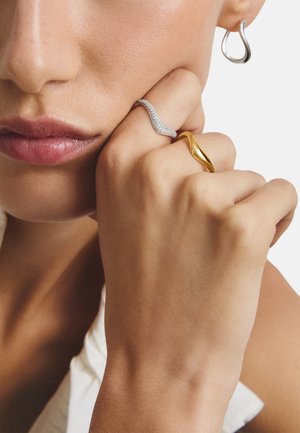 THOMAS SABO, RING IN WELLENFORM - Anello - gelbgoldfarben