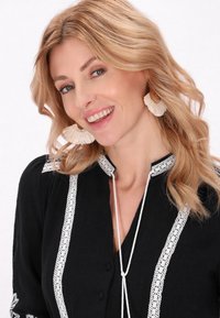 usha Abito a camicia - black