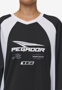 Pegador MONI TRICOT DRESS - Haljina od žerseja - black,white