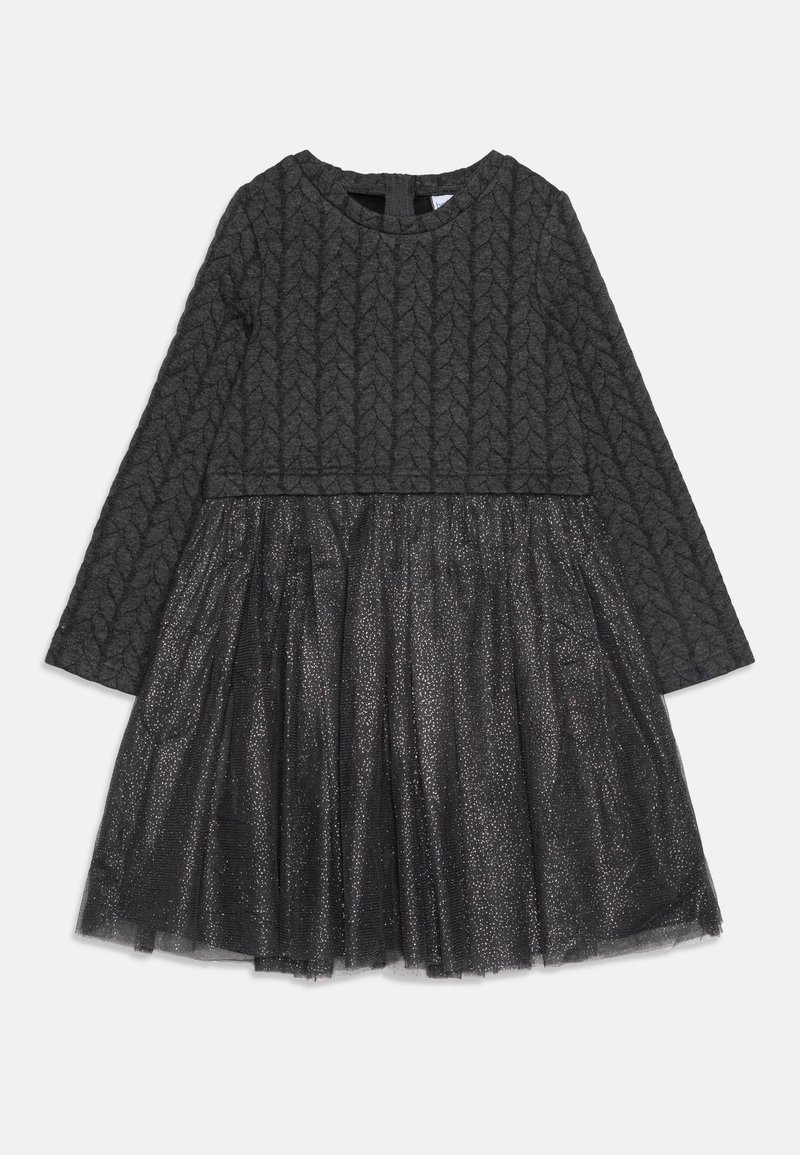 Vestido cinza de manga longa com corpete de malha texturizada e saia de tule brilhante. Apresenta um decote redondo e um fecho na parte traseira.