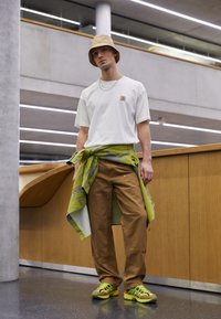 Carhartt WIP NELSON  - T-shirts basic - off-white