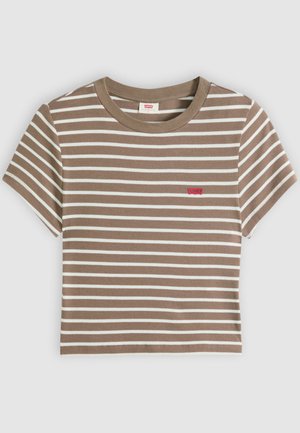 Brun og hvit kortermet T-skjorte med horisontale striper, rund hals og liten rød Levi's-logo på venstre bryst.