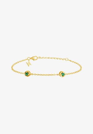 Goldfarbenes Gliederarmband mit zwei grünen Edelstein-Akzenten, filigranes Design mit Karabinerverschluss und langen ovalen Gliedern.