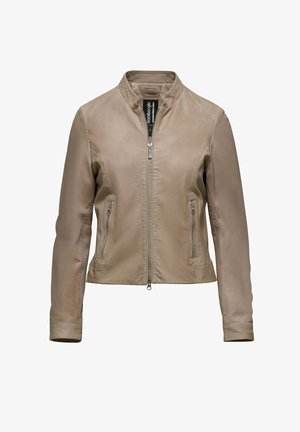 Beige leren jas met ritssluiting aan de voorkant, ritssluitingen op de zijzakken en een opstaande kraag, gepresenteerd tegen een witte achtergrond.