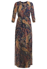 Maxiklänning i marinblått tyg med livliga paisleymönster i röd, orange och guld. Långa ärmar och detalj med smal midja.