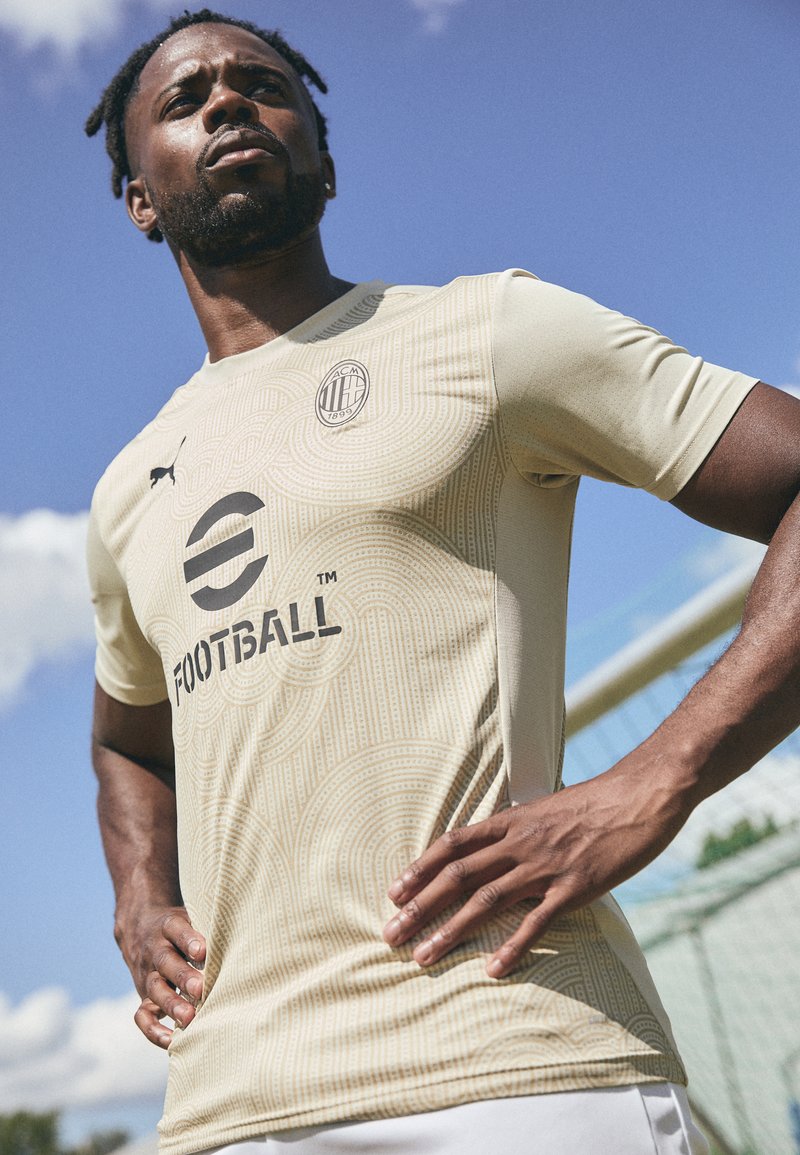 Puma AC MILAN PREMATCH - T-Shirt sport - putty/prairie tan