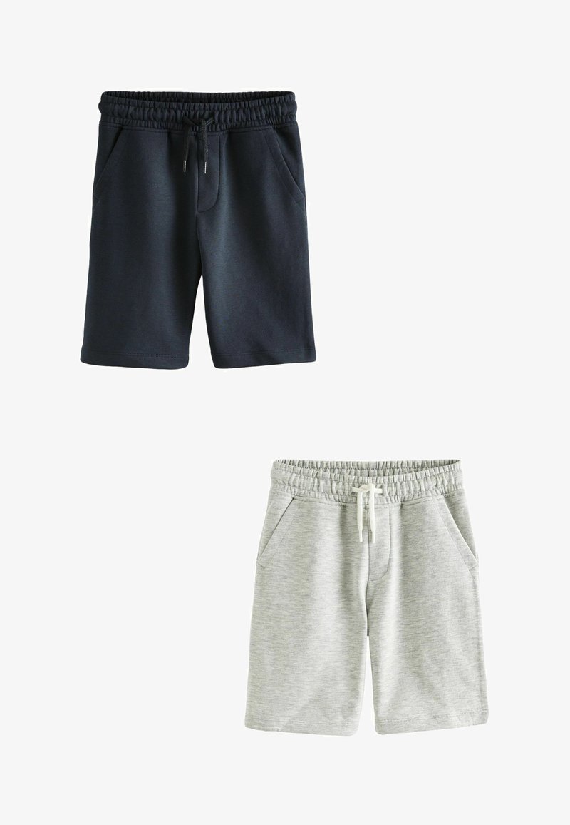 Due paia di pantaloni corti casual: uno blu navy e uno grigio chiaro. Entrambi presentano un elastico in vita, un cordino e tasche frontali.