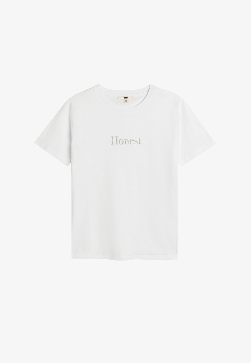 Hvid bomulds t-shirt med kortærmer og rund hals, med "Honest" trykt i subtil sølvtekst på forsiden.