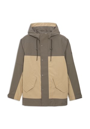 Herenjack in beige en olijfgroen, met een capuchon, drukknoopsluiting, twee voorzakken en een kleurgeblokkeerd ontwerp. Gemaakt van gestructureerde stof.