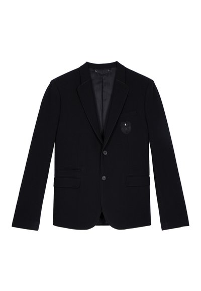Schwarzer taillierter Blazer aus glattem Stoff, mit satinierter Spitzenrevers, zwei vorderen Taschen und einem dekorativen Patch auf der linken Brust.