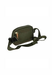 Borsa a tracolla verde oliva realizzata in tessuto resistente, con chiusura a zip, tracolla regolabile e tasca frontale con accento in pelle marrone.