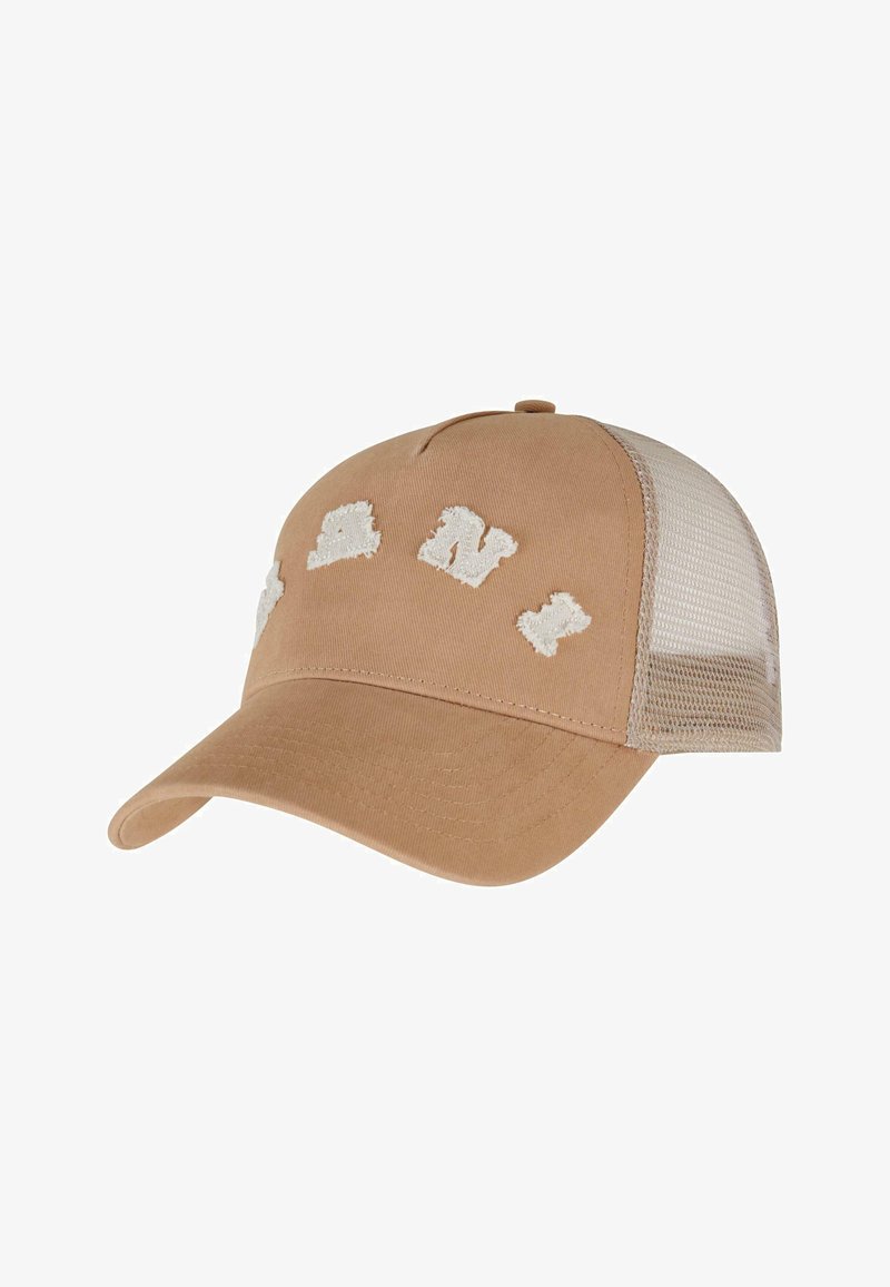 Beige baseballcaps med hvite broderte detaljer, buet skygge og nettingbakst. Front i bomull med en jevn tekstur.